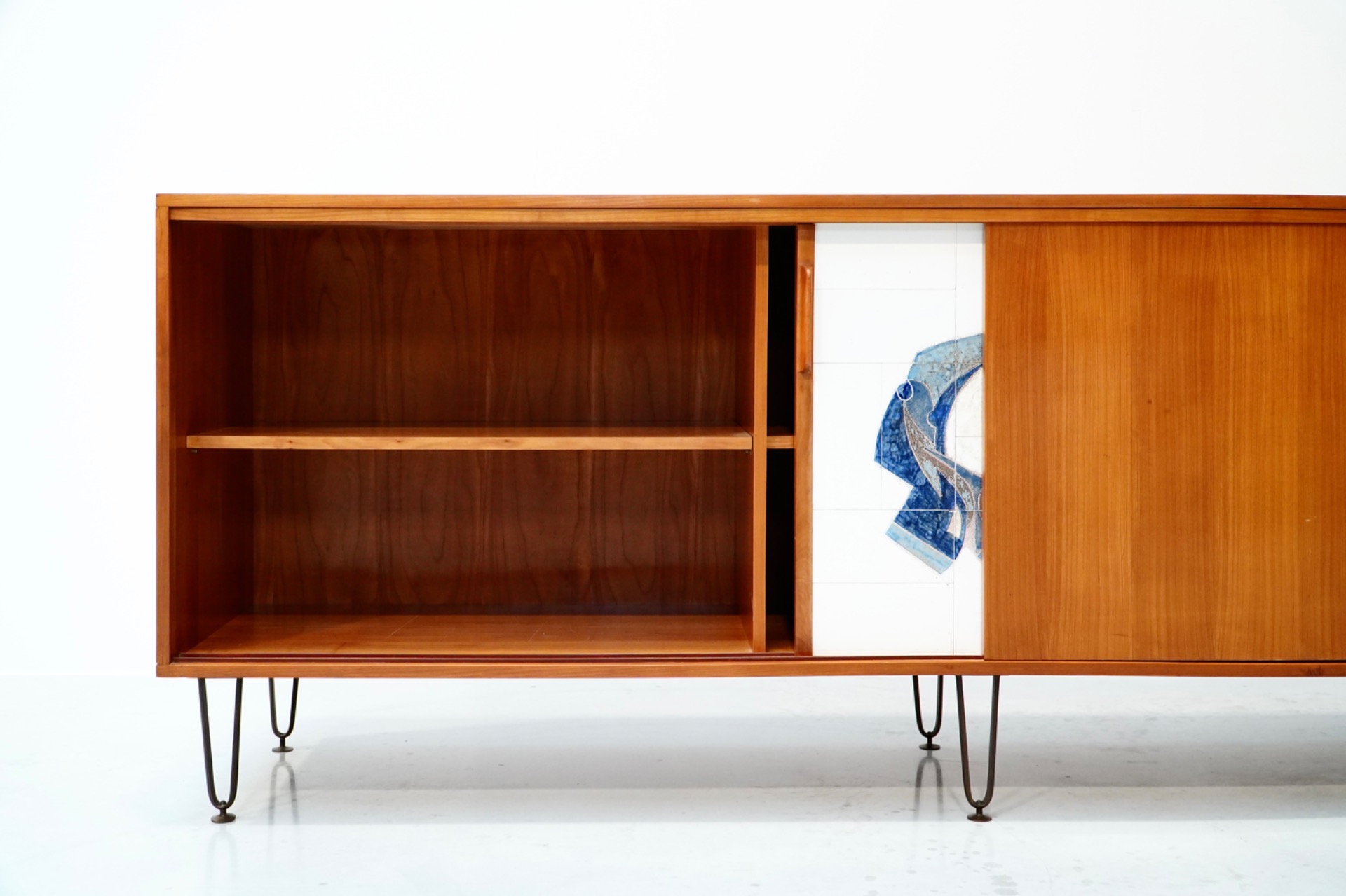 Alfred Hendrickx, Sideboard with Ceramic Art Illustration by Willy
